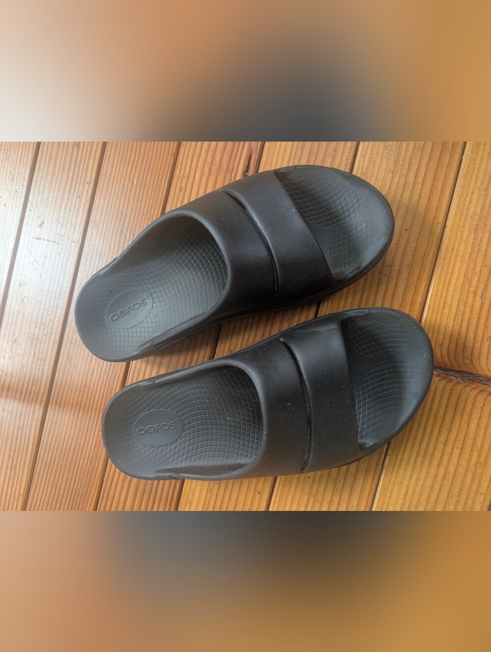 Oofos Slides